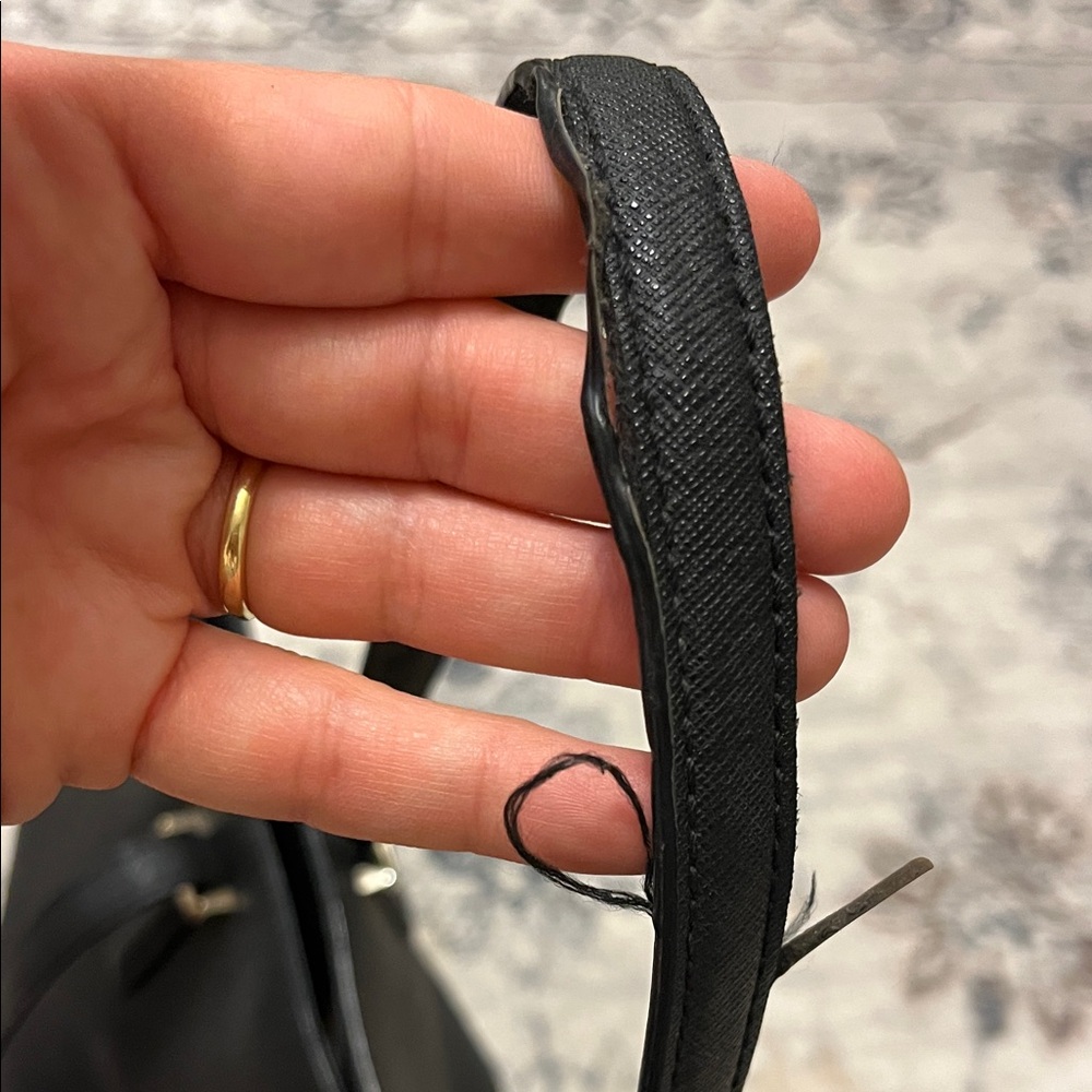 Kate Spade Black Leather Large Tote Gold Hardware Minimalist Work Shoulder Bag - Picture 8 of 15
